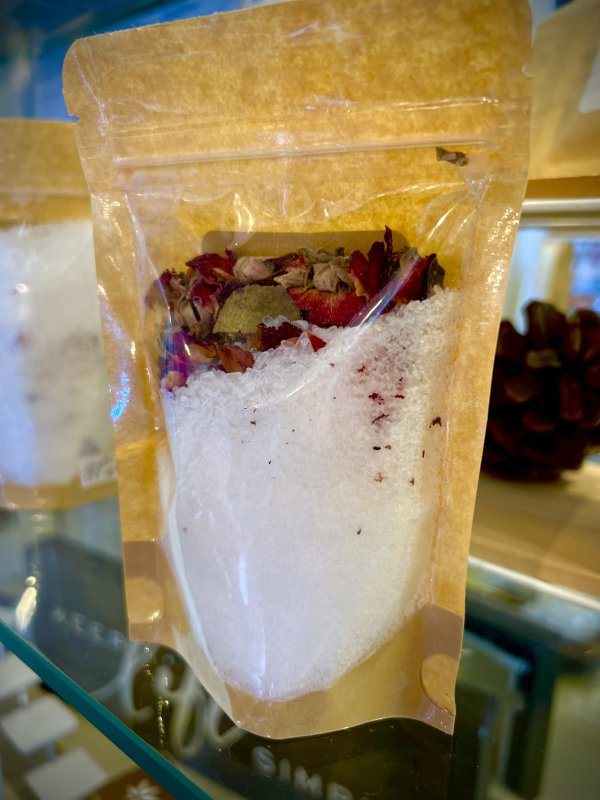 Flourish + Live Well CBD Relax Bath Salts - Image 4