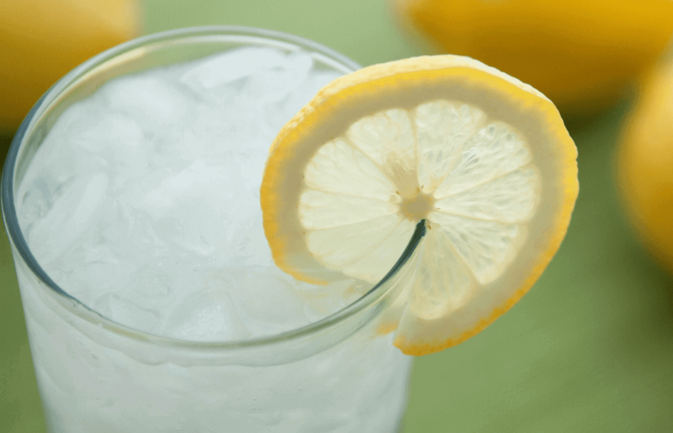 cbd lemonade with spritzer